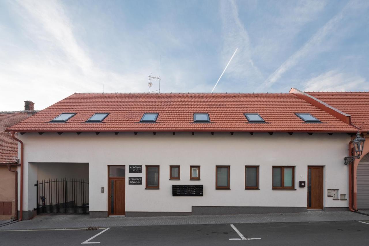 Rezidence Konevova, Mikulov Apartment Bagian luar foto