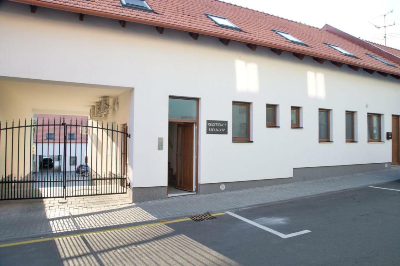 Rezidence Konevova, Mikulov Apartment Bagian luar foto